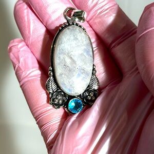 925 Sterling Silver Moonstone Pendant